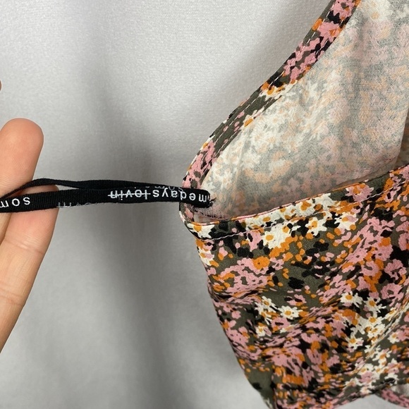 URBAN Outfitters Somedays Lovin Dream Boy Cropped Top - Size Medium - Picture 10 of 11